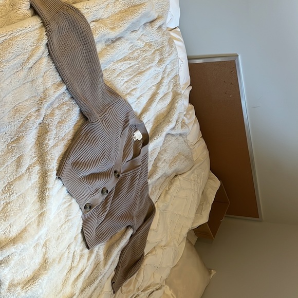 H&M cropped Cardigan - Picture 2 of 4